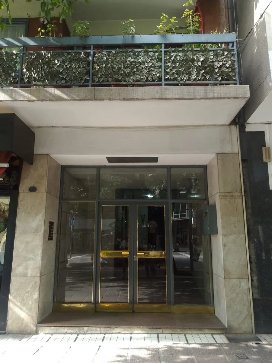 Departamento en Sarmiento 200