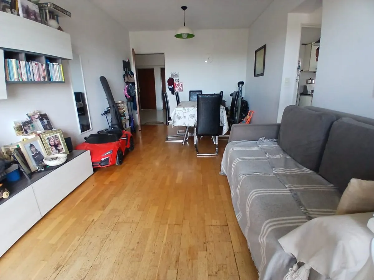 Departamento en Guido 400