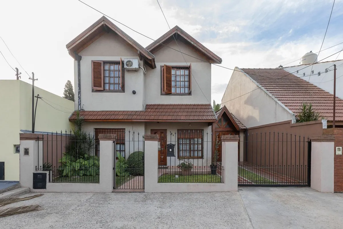 Casa en Chacabuco 300