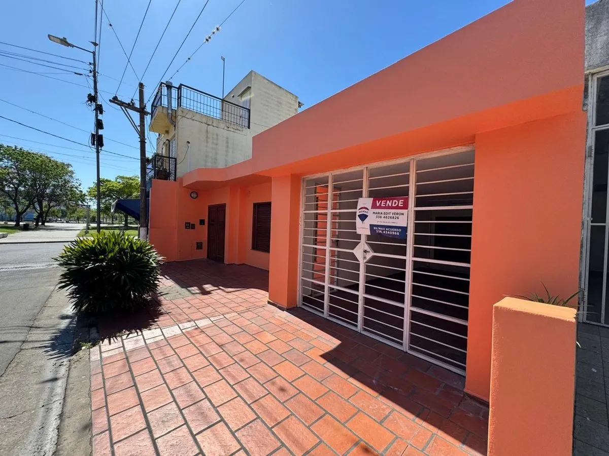 Casa en Rafael de Aguiar 100