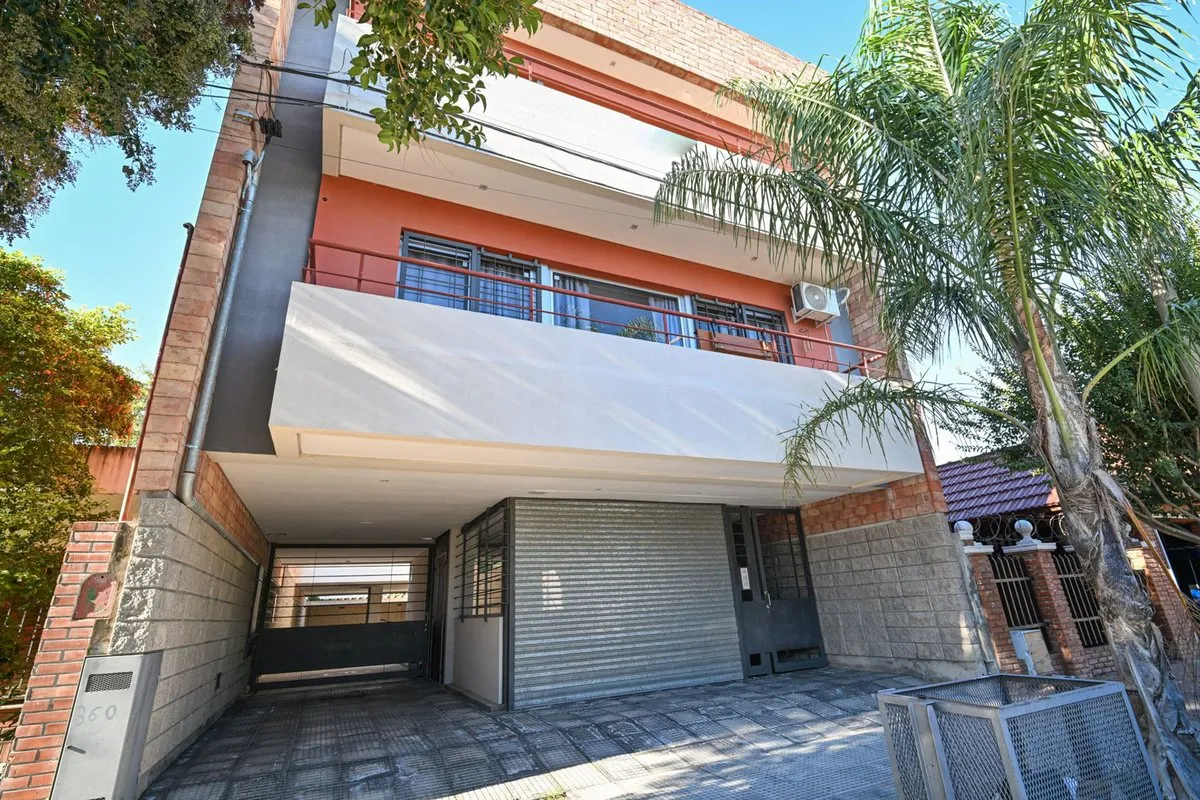 Departamento en Agüero 300