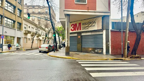 Local Comercial en Virrey Ceballos 500