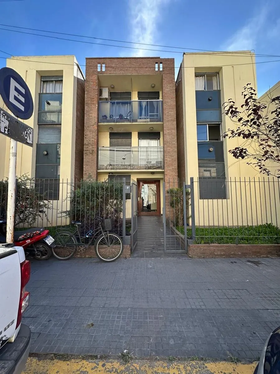 Departamento en Vélez Sarsfield 300