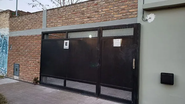 P H en 63 E/ 132 y 133 1800