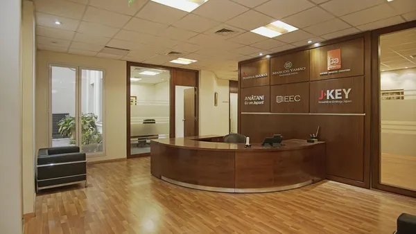 Oficina en Teniente General Juan Domingo Perón 300