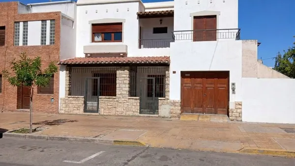 Casa en Avenida Leandro N. Alem (norte) 0
