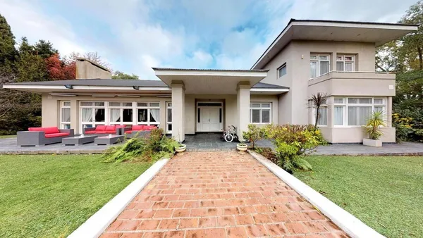 Casa en 28 Entre 442 y Arroyo Carnaval 3400