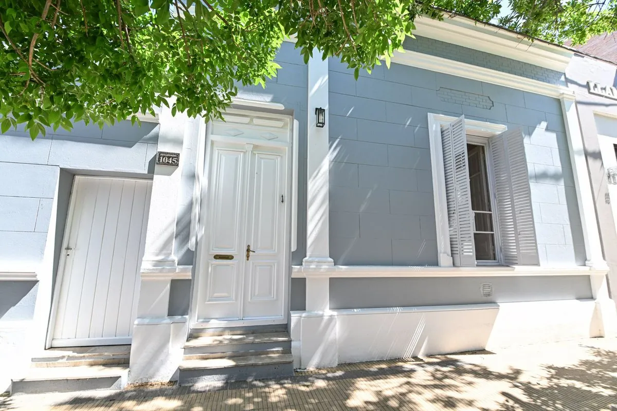Casa en Pellegrini 1000