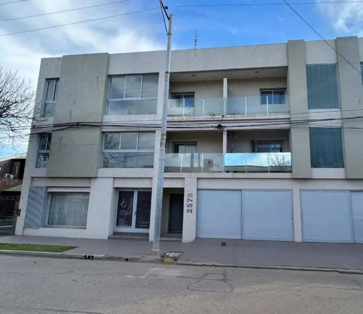 Departamento en Rivadavia 2500