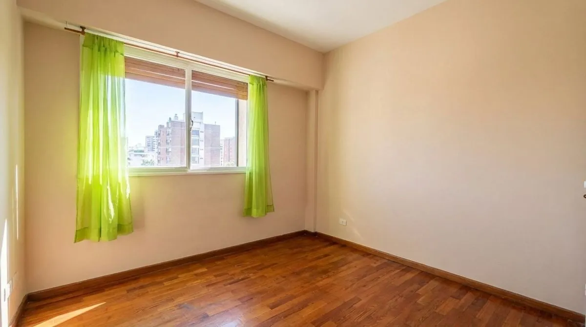 Departamento en Alsina 100