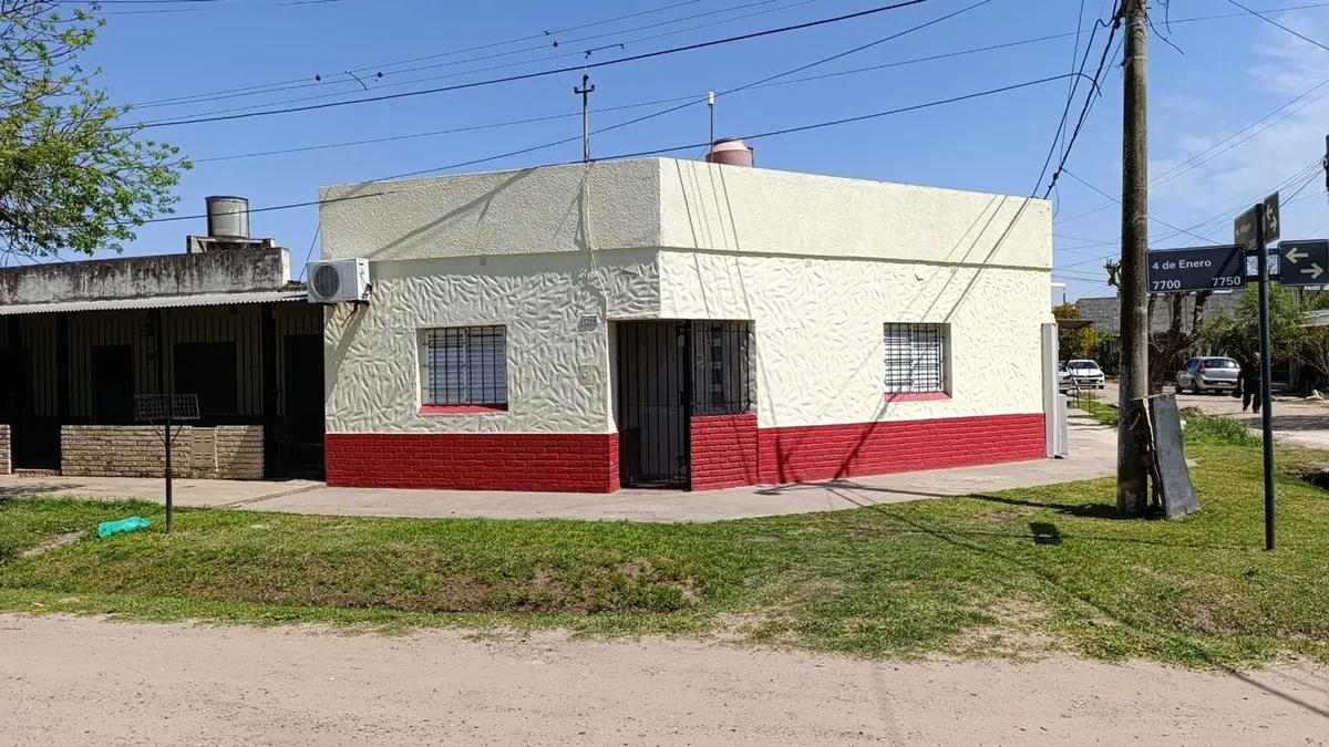 Casa en 4 de Enero 7700