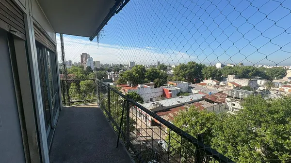 Departamento en Segurola 1700