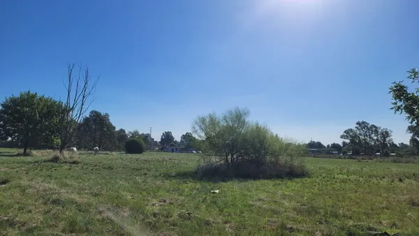 Campo en 54 E/ 165 y 166 0