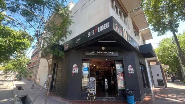 Local Comercial en Vicente Gil 100