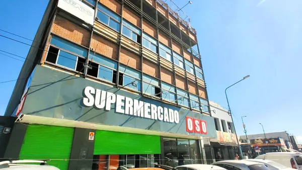 Local Comercial en Peluffo 1500