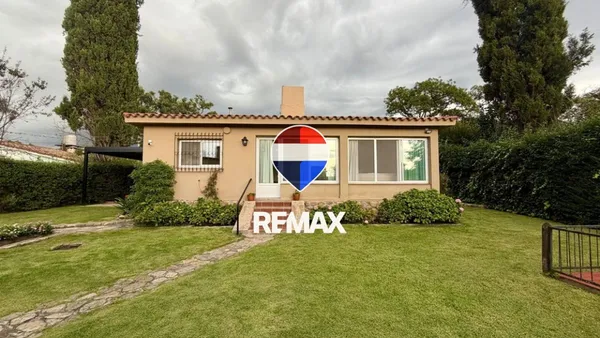 Casa en San Lorenzo, Av. San Martín 2200
