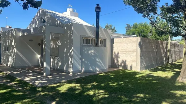 Casa en Olessio 3400