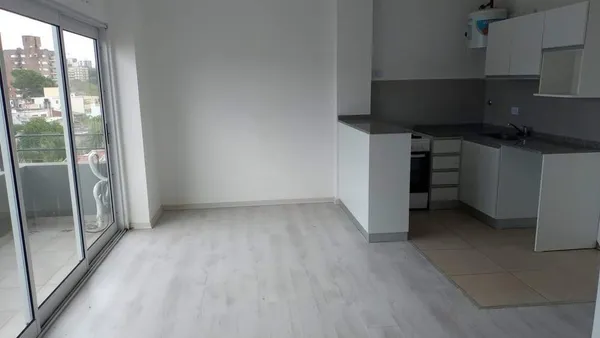Departamento en Manuel Leiva 500
