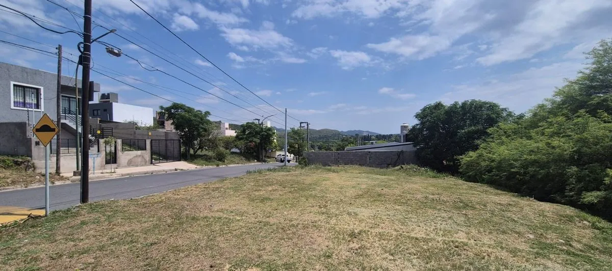 Lote en San Cayetano 200