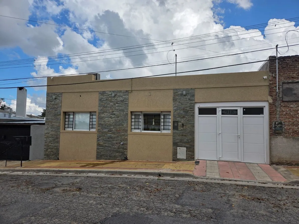 Casa en Movediza 900