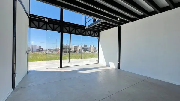 Local Comercial en Urbanización Docta 0