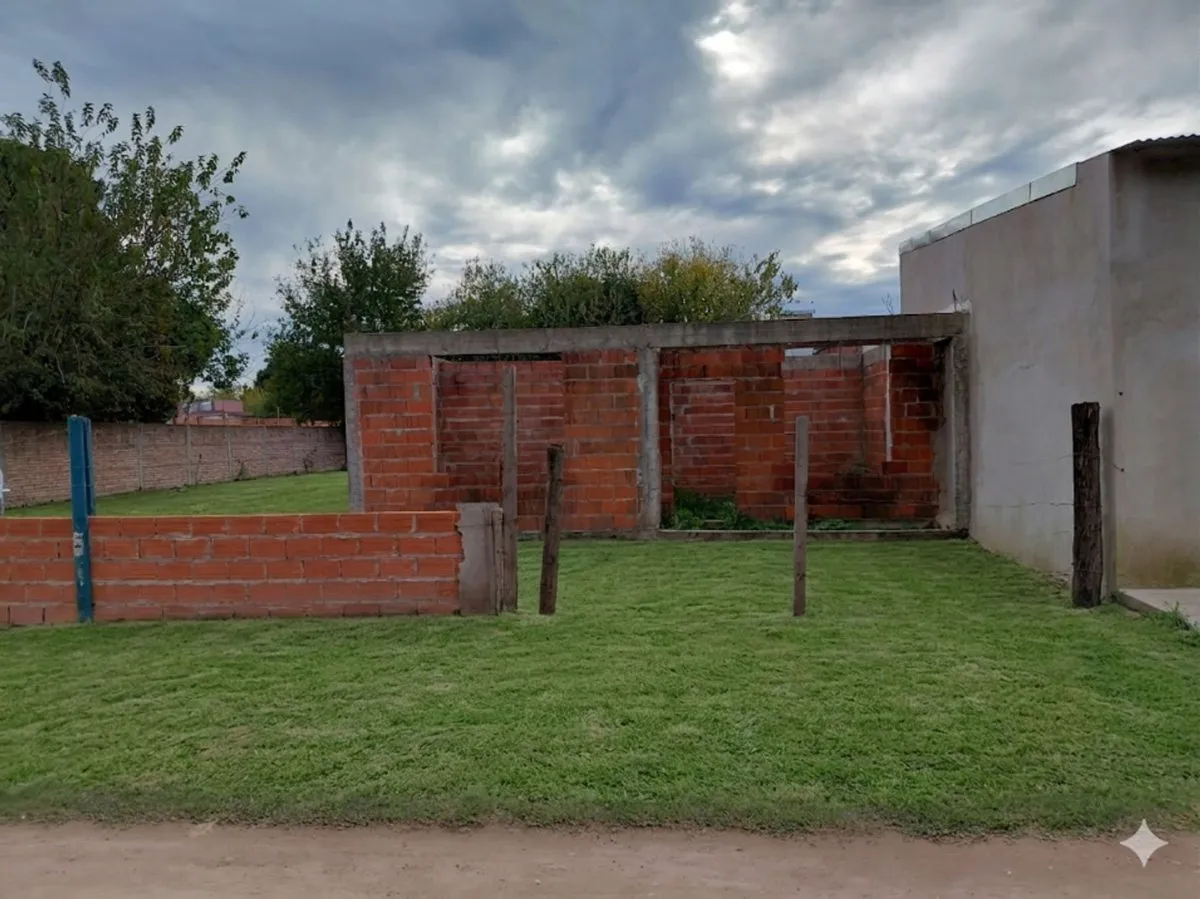 Lote en Italia 700