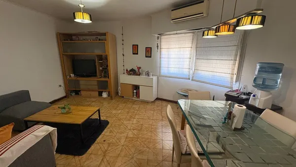 P H en Avenida Larrazábal 800