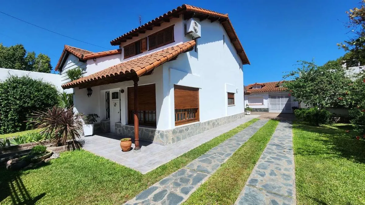 Casa en José Hernández 600