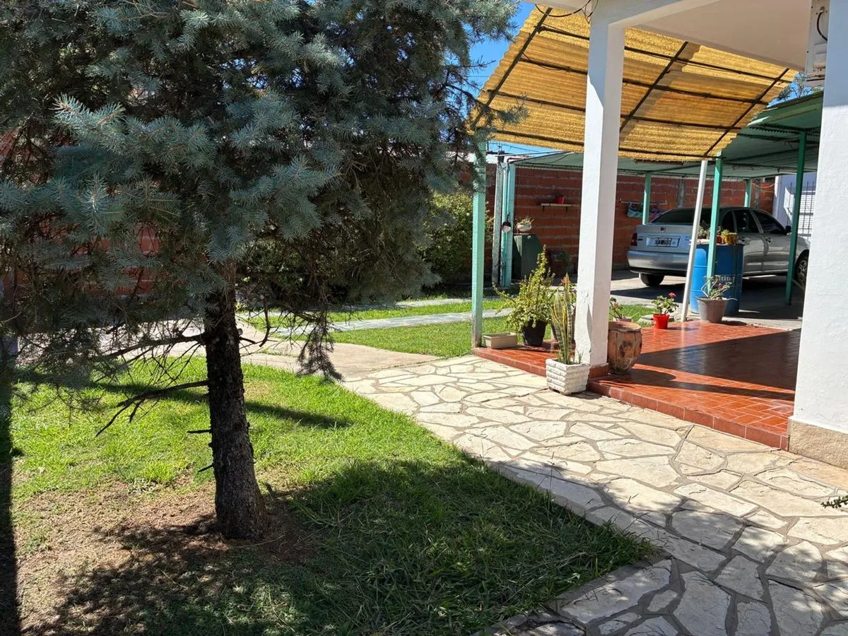 Casa en Darragueira 3300