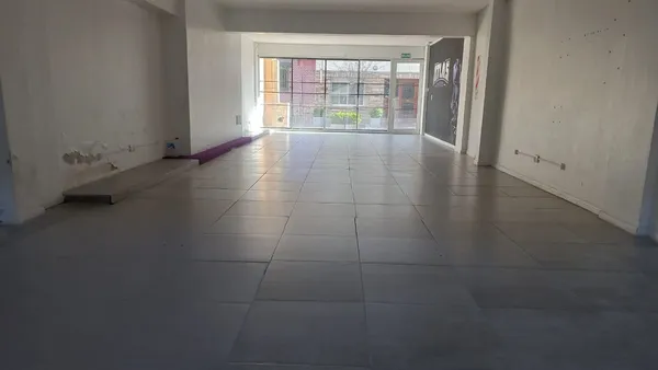 Local Comercial en Avenida del Libertador 900