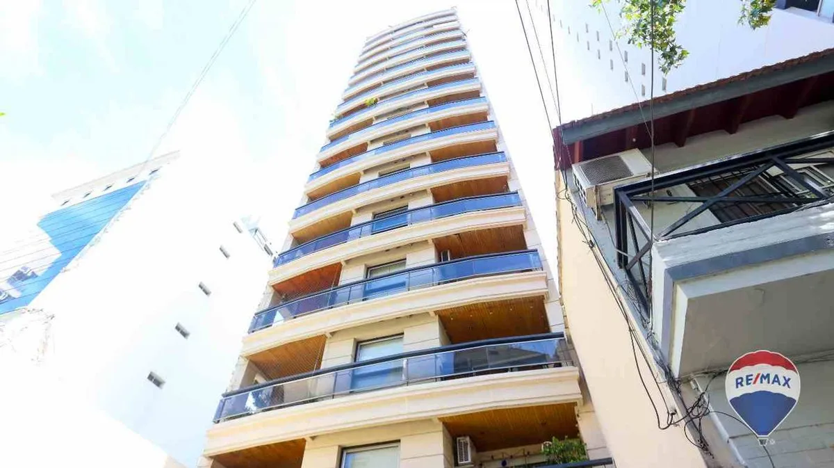 Departamento en Avenida Colombres 400