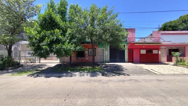Casa en José María Paz 1400