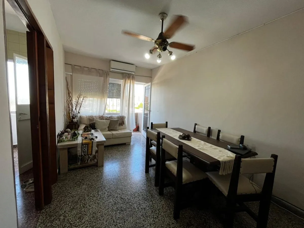 Departamento en León Guruciaga 200