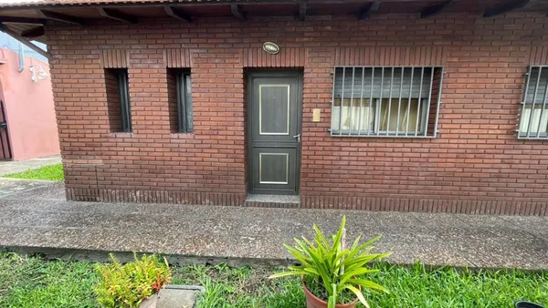 P H en Gobernador Nicacio Oroño 800