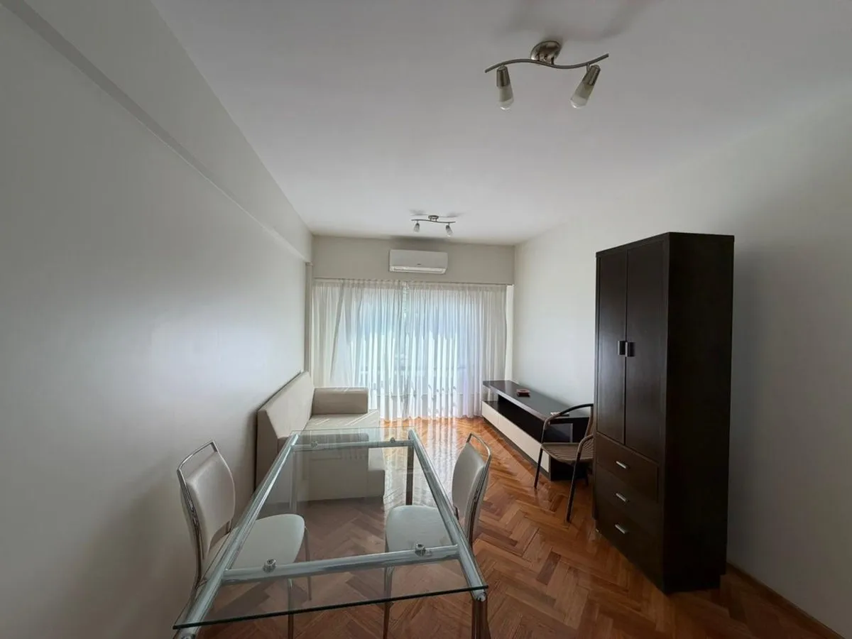 Departamento en Alvear 800