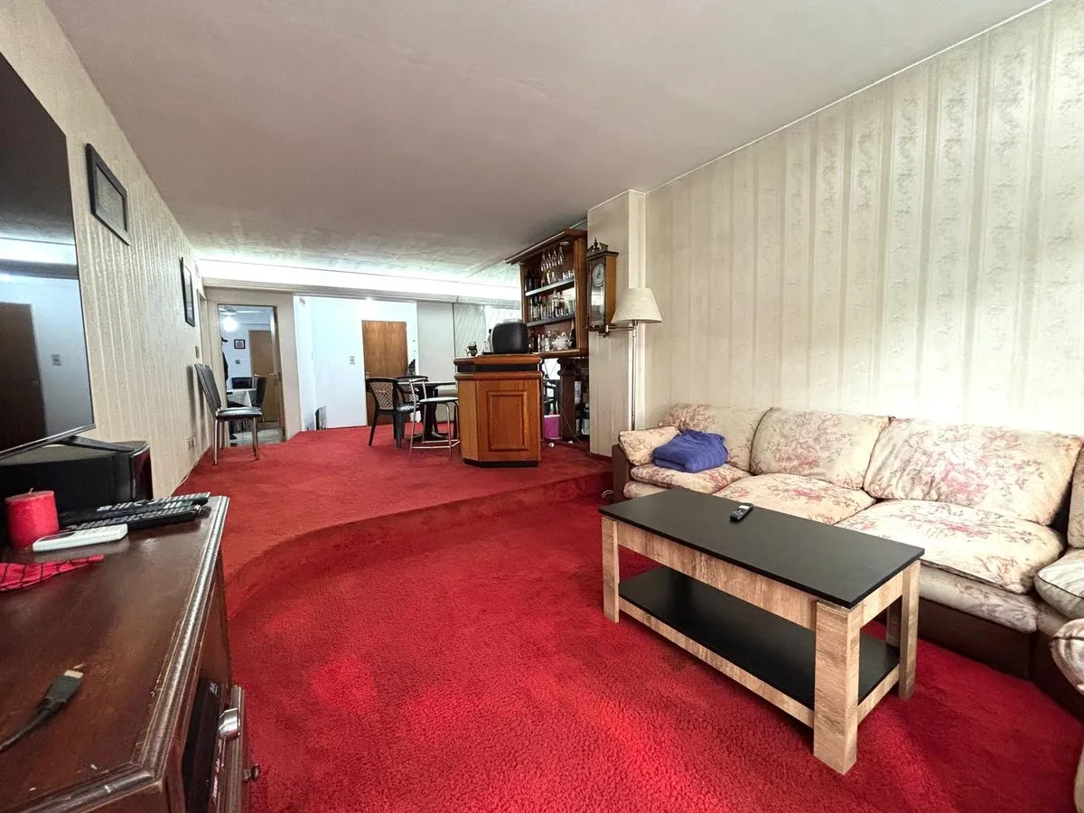 Departamento en Avenida Pellegrini 700