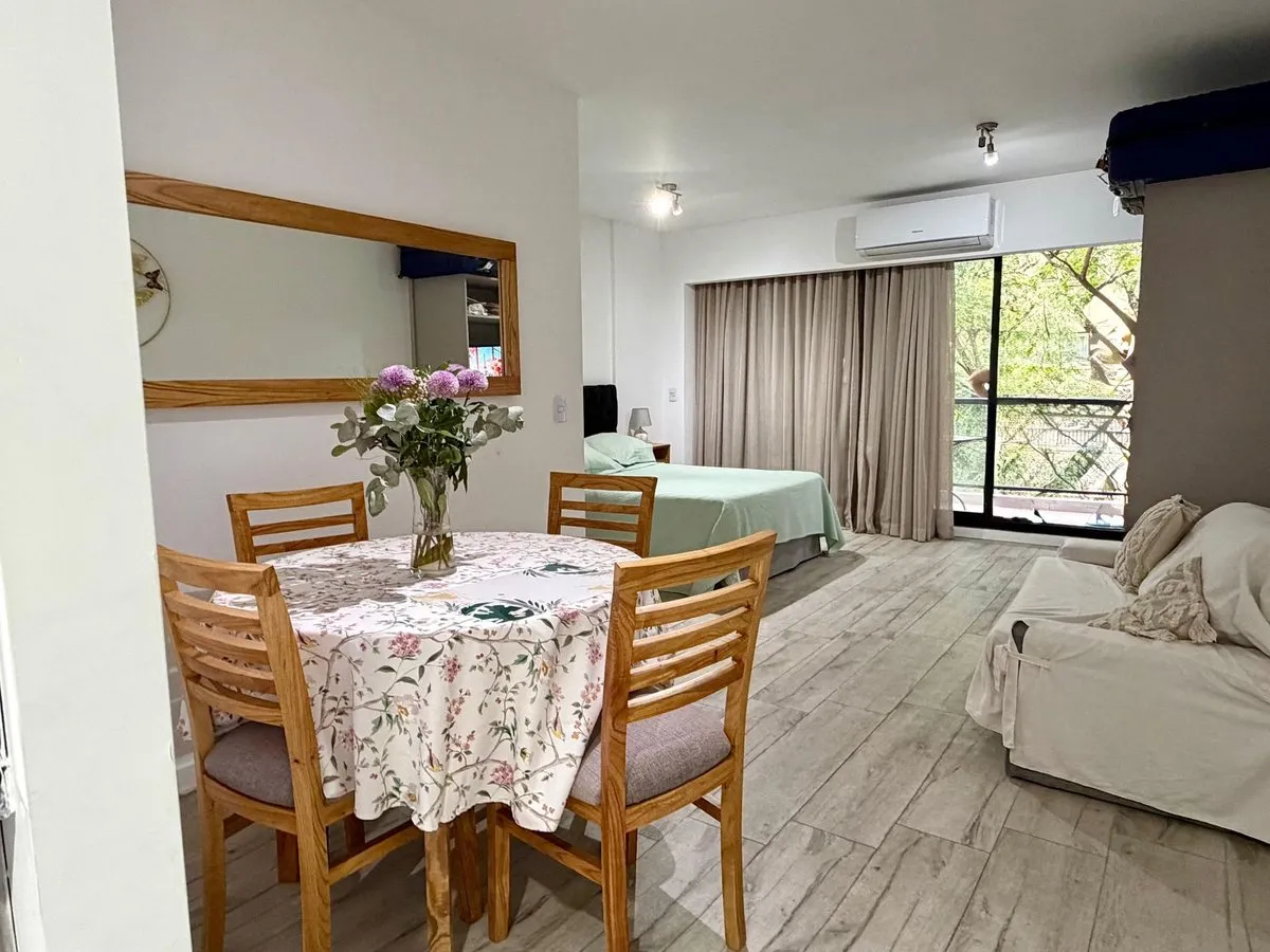 Departamento en Avenida Forest 400