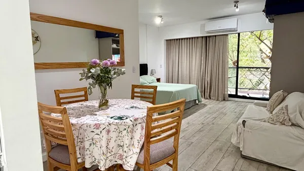 Departamento en Avenida Forest 400