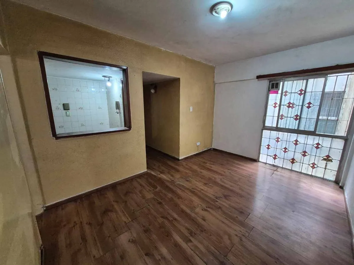 Departamento en Solís 600