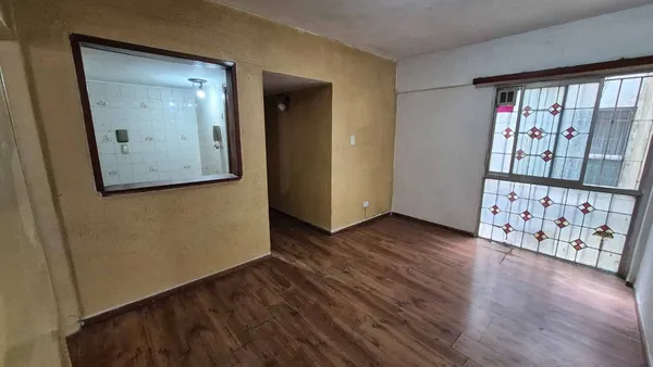 Departamento en Solís 600