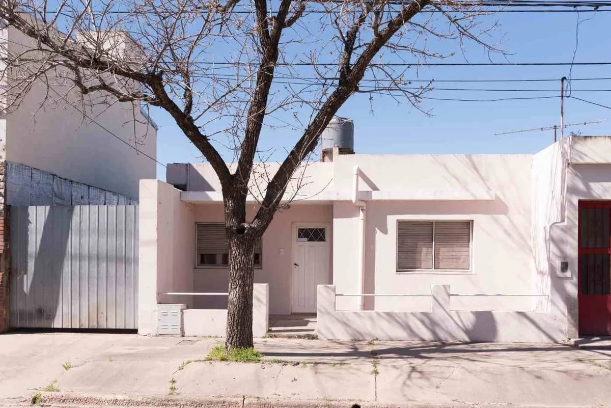 Casa en Avellaneda 1400