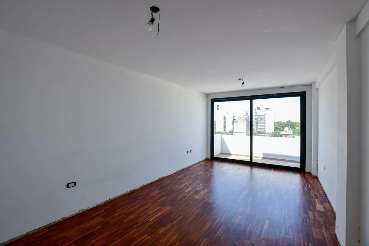 Departamento en 3 E/ 61 y 62 1400