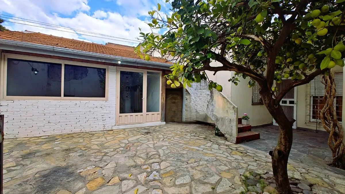 Casa en Sargento Cabral 1500