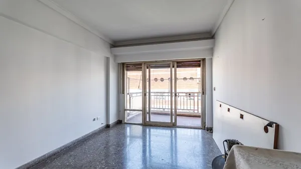 Departamento en Avenida Teniente General Donato Álvarez 2000