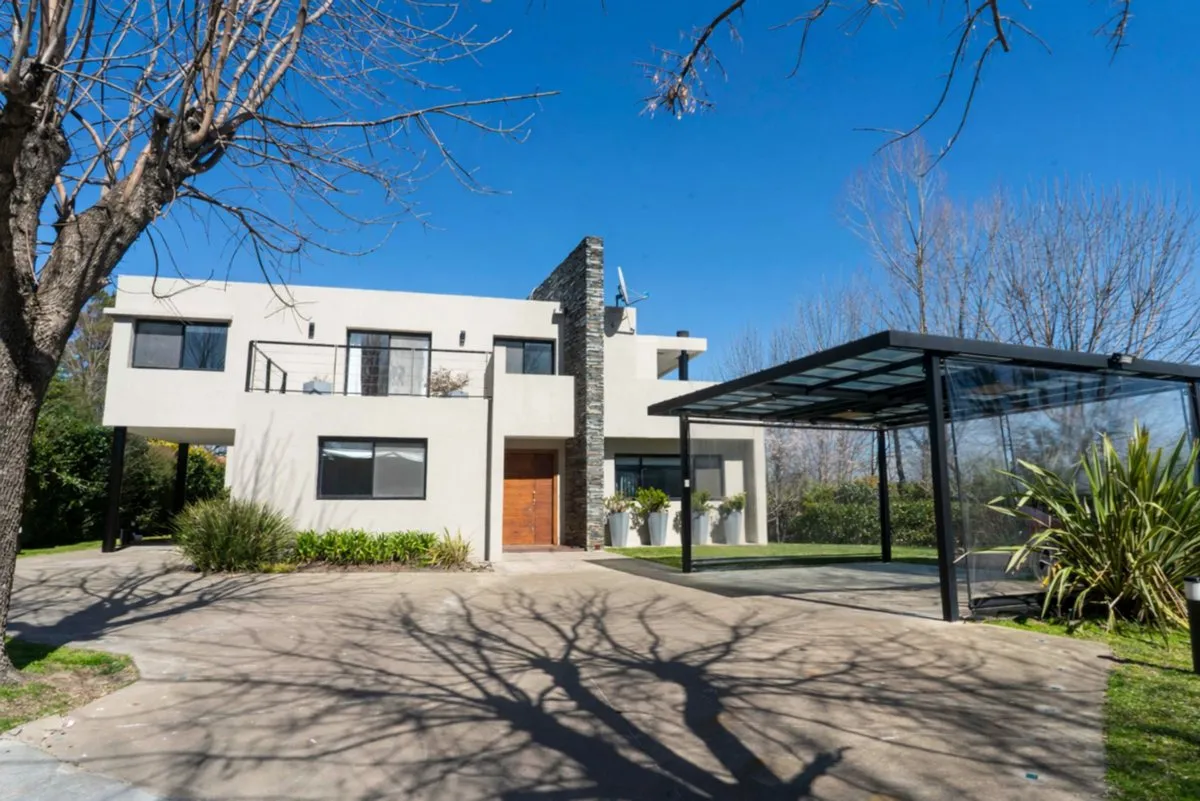 Casa en Avenida Gaona 0