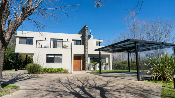 Casa en Avenida Gaona 0
