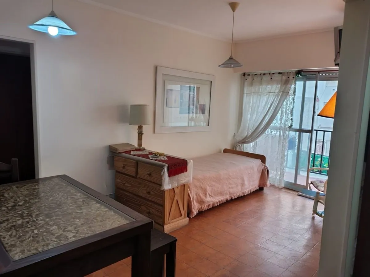 Departamento en Corrientes 2100