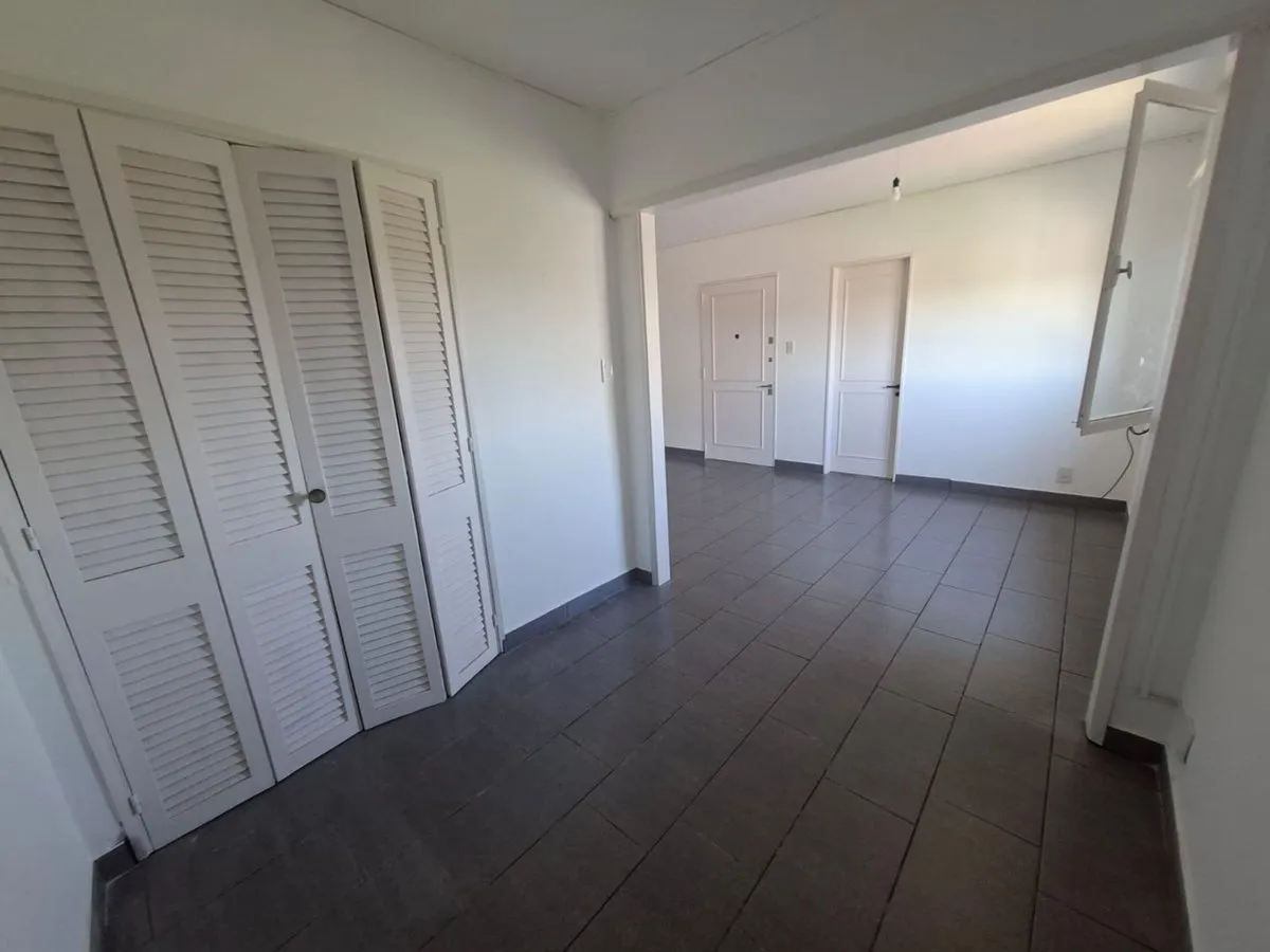 Departamento en Juan Jose Paso 2900