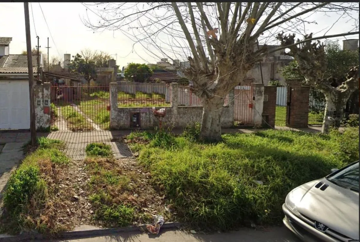 Lote en Los Nogales 1100