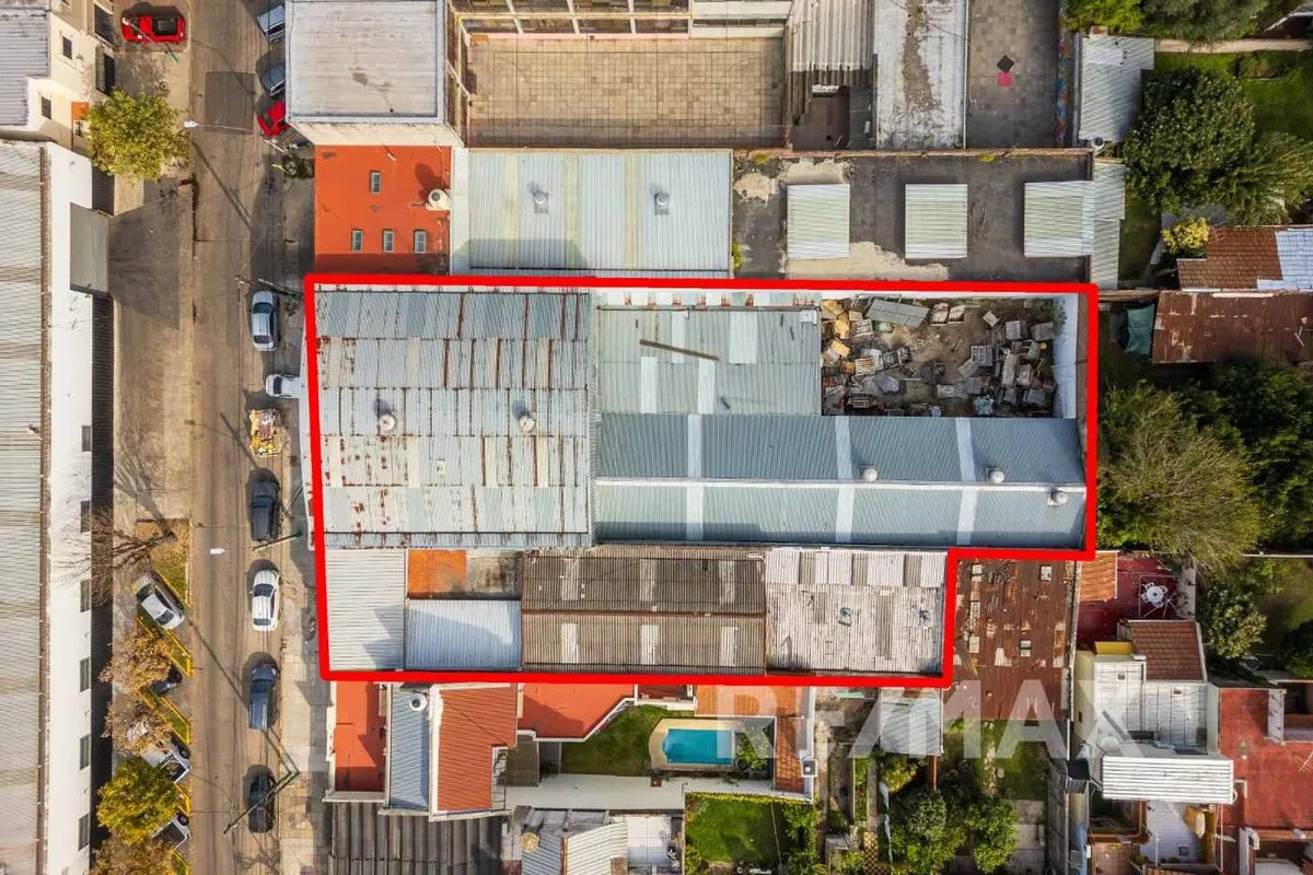 Industria en Reverenda Madre Isabel Fernández 1300